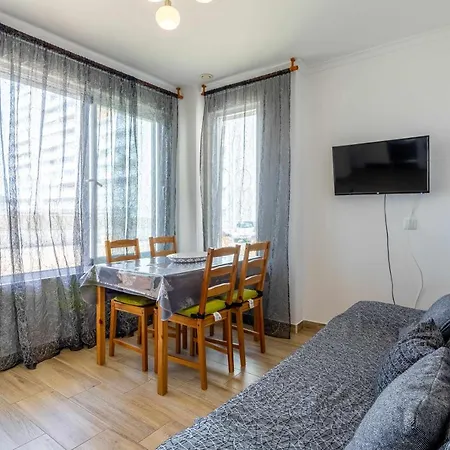 Inftour President 2 Apartamento *