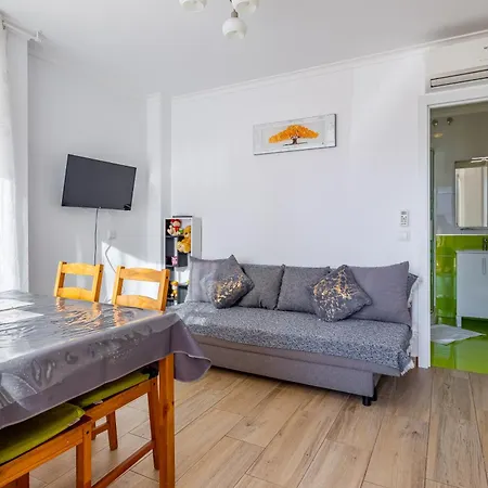 Inftour President 2 كاليبي